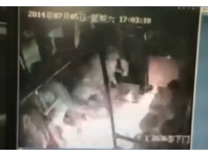 KUNDAKÇI DEHŞETİ KAMERALARDA! DİRİ DİRİ YANDILAR!