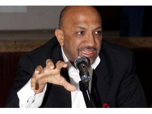 VENEZUELA TÜRK GAZETECİYE DALKAVUK DEDİ