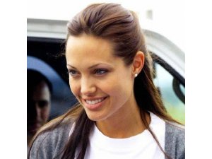 ANGELİNA JOLİE'Yİ HİÇ BÖYLE GÖRMEDİNİZ