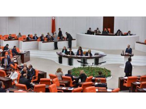 CHP'Lİ VEKİL AKP'YE GEÇTİ! ORTALIK KARIŞTI!