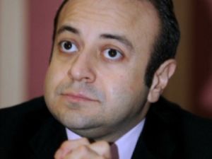 Egemen Bağış'tan Redhack'e Ayetli Gönderme