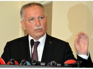 İHSANOĞLU'NDAN 17 ARALIK AÇIKLAMASI
