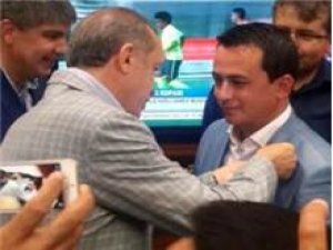 CHP'YE SOĞUK DUŞ! İSTİFA EDİP AKP'YE GEÇTİ!