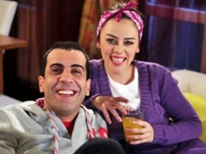 1 KADIN 1 ERKEK EVLİ VE ÇOCUKLU OLARAK DÖNÜYOR