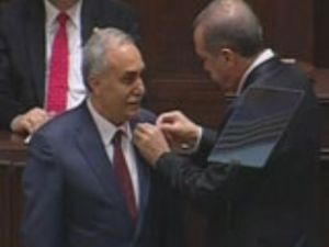 Ahmet Eşref Fakıbaba AK Partiye Geçti