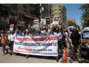 DİYARBAKIR'DA PROTESTO