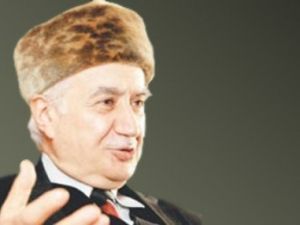 Gerici yazardan nağmeler: Erkek karısına tecavüz etmez'