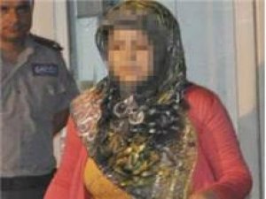 İŞTE BEBEKLERİNİ ÇÖPE ATAN ANNE VE BABA