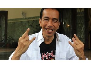 ENDONEZYA’YA ROCKÇI CUMHURBAŞKANI!
