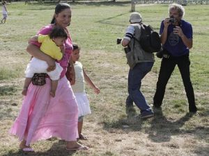 Onbinlerce Roman Sınır Dışı edilecek