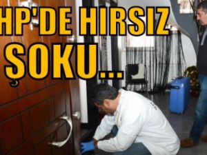 CHP'de hırsız şoku...