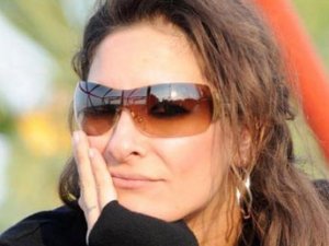 NARKOTİKÇİ POLİSİN KIZ ARKADAŞININ KUŞKULU İNTİHARI