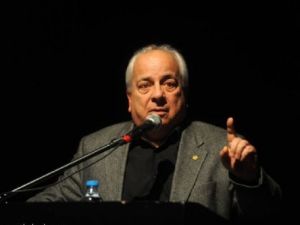 Zeki Alasya'ya Saygı Gecesi