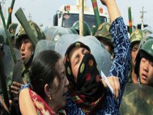 ÇİN UYGUR BÖLGESİ ŞİNCAN'DA BİR KATLİAM DAHA