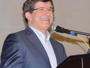 DÜNYA BÖYLE PİŞKİN BAŞBAKAN GÖRMEDİ