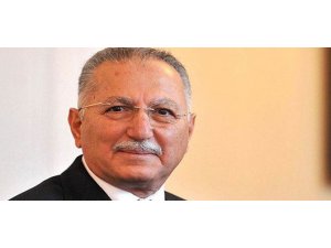 İHSANOĞLU'NDAN İSTİKLAL MARŞI AÇIKLAMASI