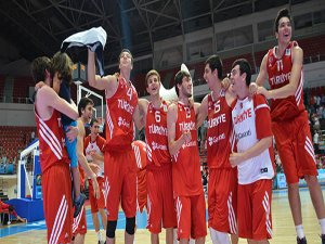 BASKETBOLDA GENÇLER AVRUPA ŞAMPİYONU OLDU