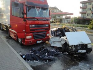 FECİ KAZADA 4 KİŞİ HAYATINI KAYBETTİ