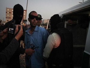 İRAN'DA 3 ÇOCUĞA TECAVÜZ EDEN ADAMA VERİLEN CEZA