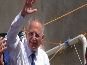 İHSANOĞLU 2007 SEÇİMİNDE AKP ADAYIYMIŞ.