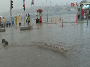 SEL ÜSKÜDAR'I BÖYLE VURDU