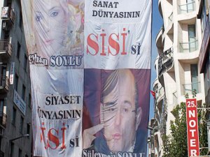 FATİH’TE ŞOK PANKART!