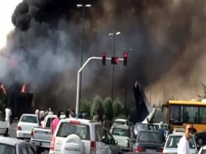 İRAN'DA YOLCU UÇAĞI DÜŞTÜ