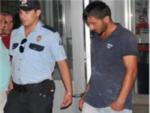 14 YAŞINDAKİ KIZLA ZORLA TERS İLİŞKİYE GİRDİ