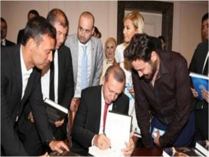 VİZYON TOPLANTISINA GİDEN METİN AROLAT OYUNU AÇIKLADI