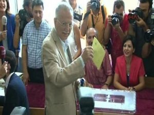 İHASNOĞLU'NUN SANDIĞINDAN KİM ÇIKTI?