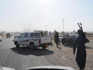 FLAŞ... PEŞMERGELER IŞİD'İN ELİNDEN  MAHMUR'U GERİ ALDI!