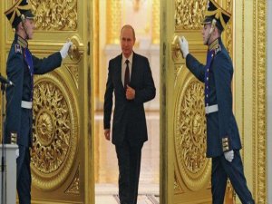 RUSLARDAN BATI'YA KRİTİK HAMLE