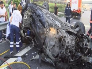 İSTANBUL'DA FECİ KAZA 2 ÖLÜ