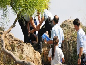 İNTİHAR EDERKEN BAŞINA BU GELDİ