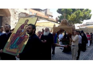 İZMİR'DE 92 YIL SONRA İLK AYİN