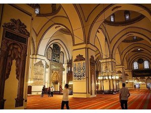 VİP İBADET İÇİN CAMİLERE HÜNKAR KAPISI GELİYOR