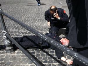 Başbakanlık önününde silahlı saldırı