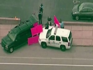 AMERİKAN POLİSİ BİR SİYAH DAHA ÖLDÜRDÜ KIYAMET KOPTU