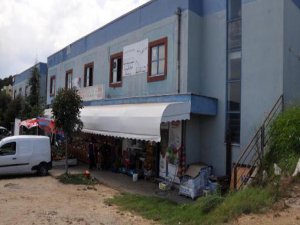 DEPREMZEDELER İÇİN YAPILDI, BONZAİ YUVASI OLDU