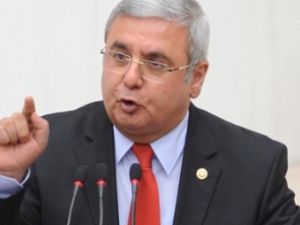 Atatürk’e ‘faşist’ diyen Mehmet Metiner'e ders