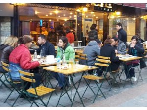 İNGİLTERE, UYANIK TÜRK'Ü KONUŞUYOR