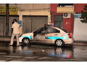 PKK YANDAŞLARI POLİS ARACI YAKTI