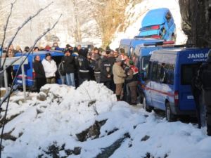 Köylülerden HES'e Karşı Dere Nöbeti