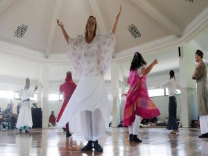 99 GÜN BOYUNCA SEMA DÖNDÜLER