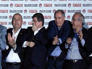 AKP'Lİ BAKANLARDAN TOPLU İSTİFA