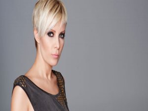 ÜNLÜ ŞARKICI'DAN VOLKAN DEMİREL'E SERT TEPKİ