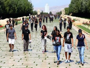 ANITKABİR’DE 6 BİN KİŞİYLE EN BÜYÜK ATATÜRK PORTRESİ