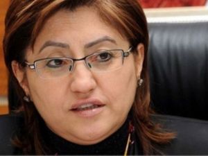 İşte AKP'nin Bakanı: ‘Öbür tarafa EFT yapıyorsun’