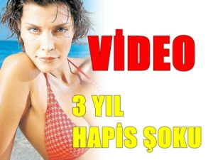 Tweeter Ünlü Mankeni Yaktı