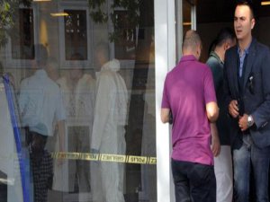 İSTANBUL'DA SİLAHLI SOYGUN